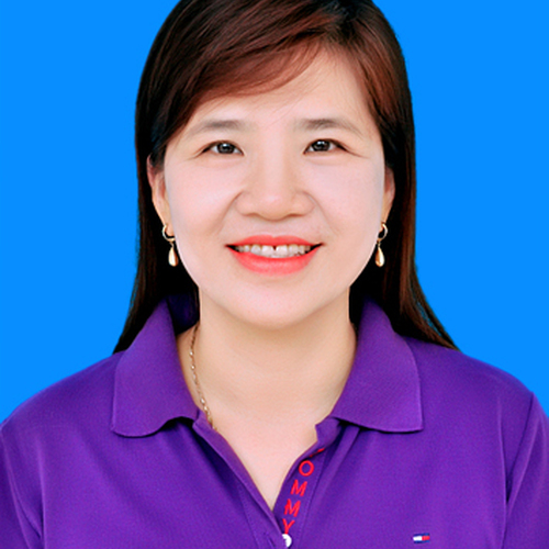Cô: Bùi Phương Chi